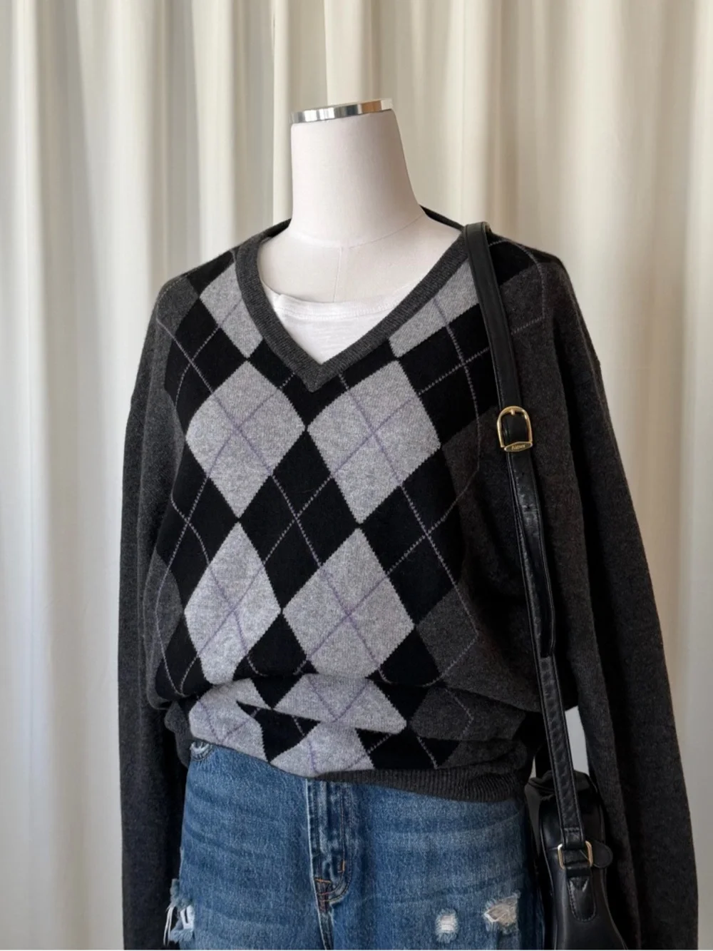 Joseph & Lyman 100% Cashmere Argyle V-Neck Sweater Gray Black Large. - Picture 5 of 12